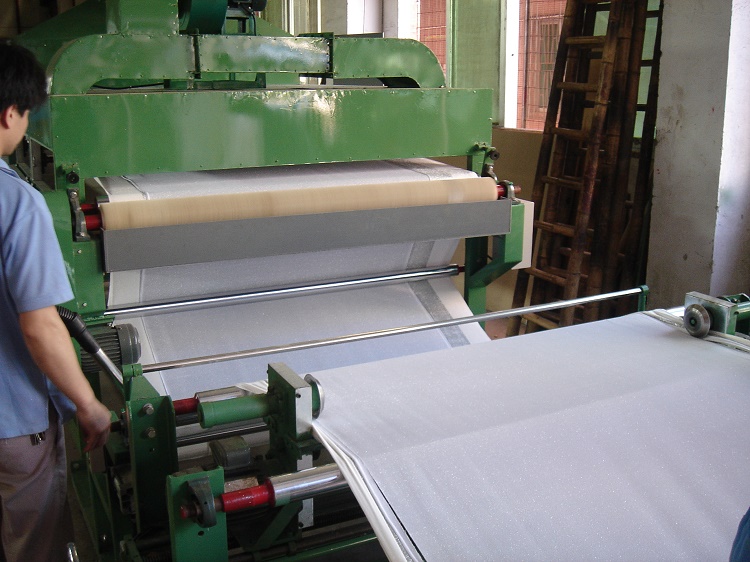 格麗特機(jī)（金蔥粉撒粉機(jī)）的撒粉方式？